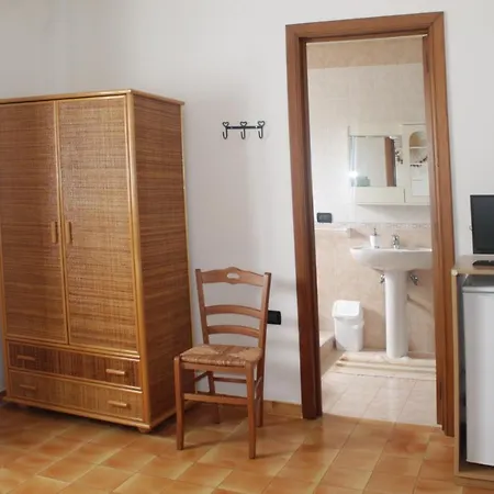 100 Mt Mare 3* أوترانتو