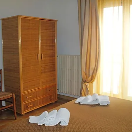 100 Mt Mare Bed & Breakfast 3*