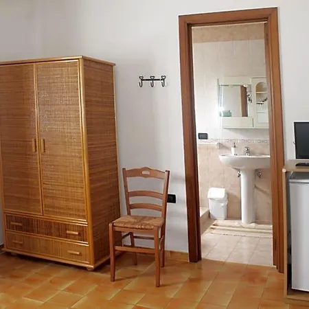 100 Mt Mare Bed & Breakfast Otranto